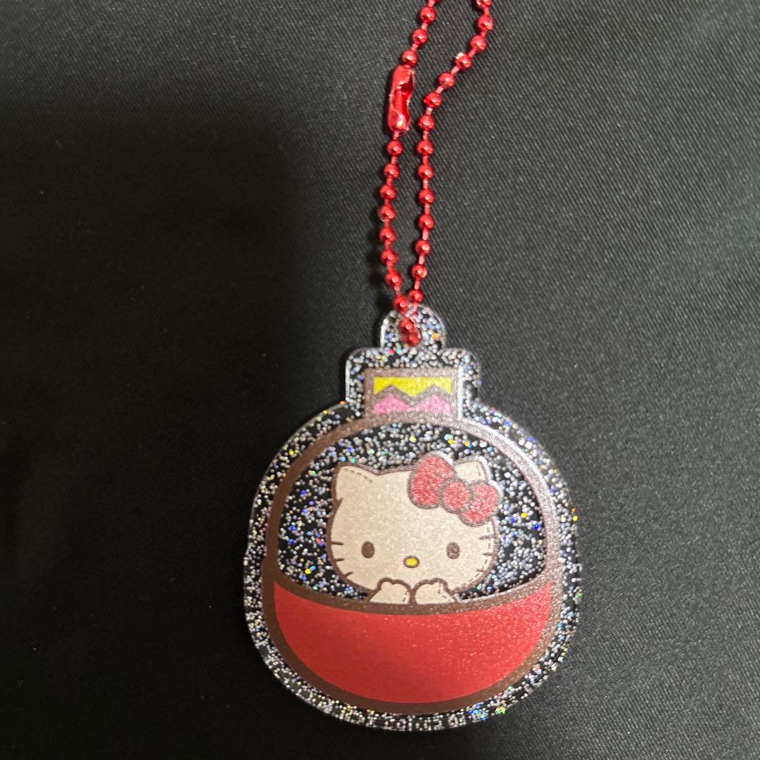 ルミネ限定。ハローキティ クリスマスオーナメントキーホルダー