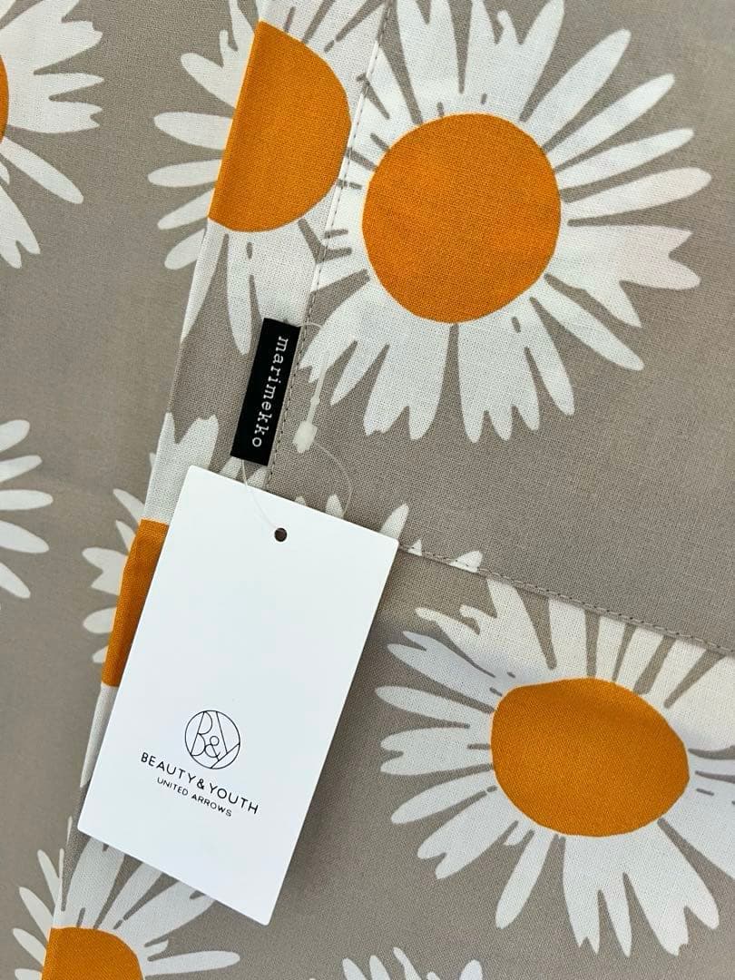 ಠ新品未使用ಠマリメッコ　marimekko エプロン　アウリンゴクッカ