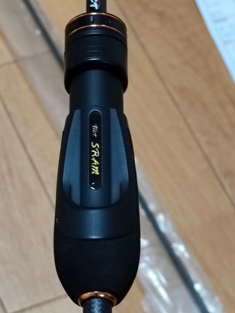 ほぼ新品・ TICT SRAM UTR-68-TOR The Answer