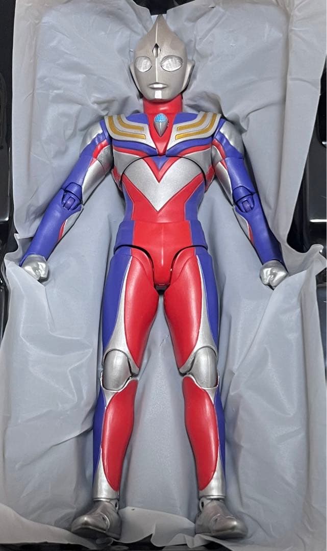 真骨彫製法　ウルトラマンティガ　マルチタイプ　(箱は初版、本体は再販版)