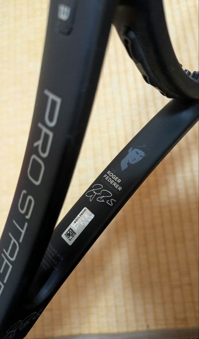 wilson プロスタッフrf97オートグラフ v12ブラックインブラック