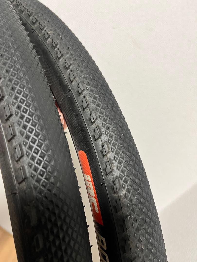 IRC BOKEN 700x40C チューブレスタイヤ