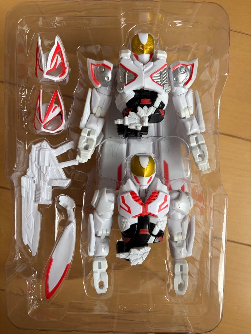 仮面ライダーギーツ　おもちゃ