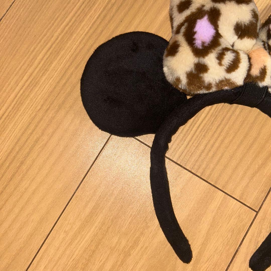 ヒョウ柄リボン付き耳カチューシャ