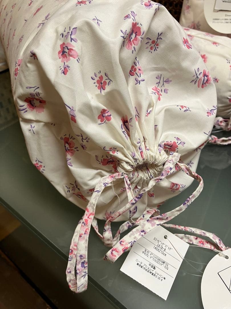 LAURA ASHLEYセット　クッション・ベスト・スカート・寝袋