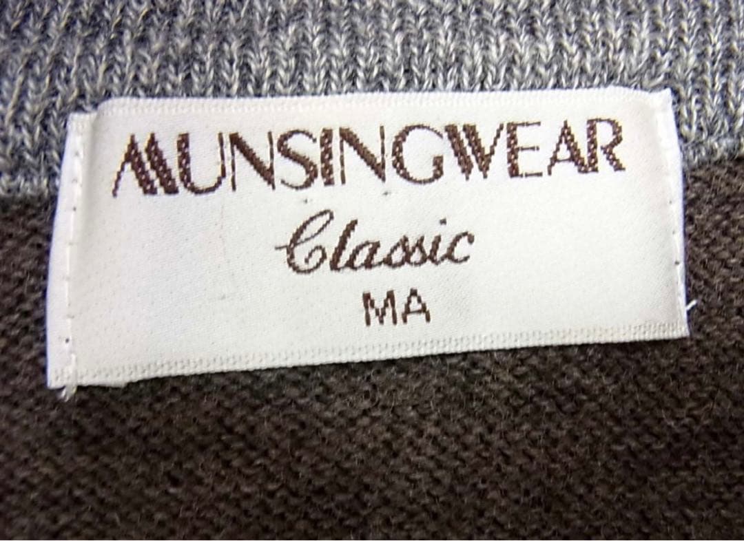 美品2.8万円●Munsingwear ハーフジップ ニットセーター ゴルフ M