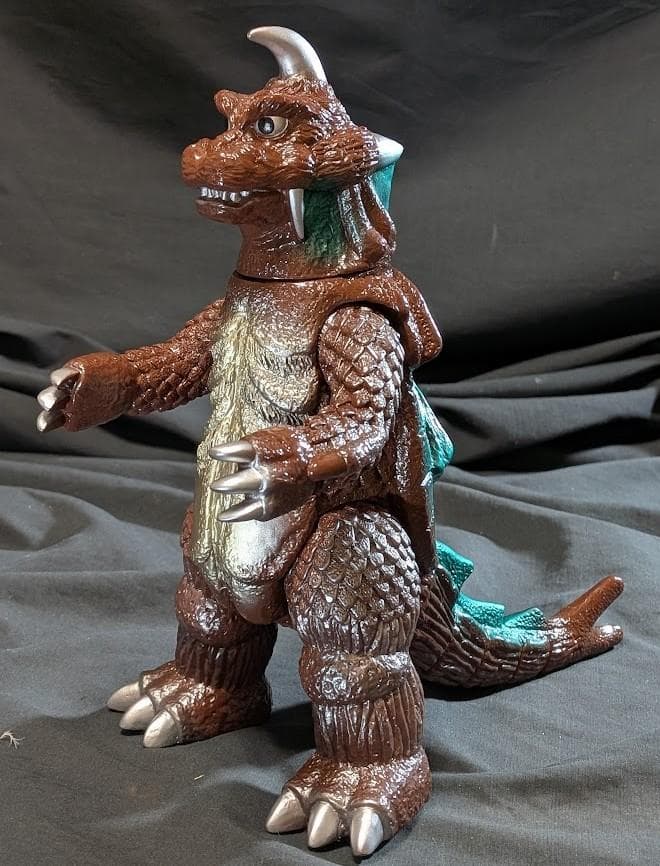ゴメス「ウルトラＱ」登場怪獣（やまなや怪獣郷）ソフビフィギュア