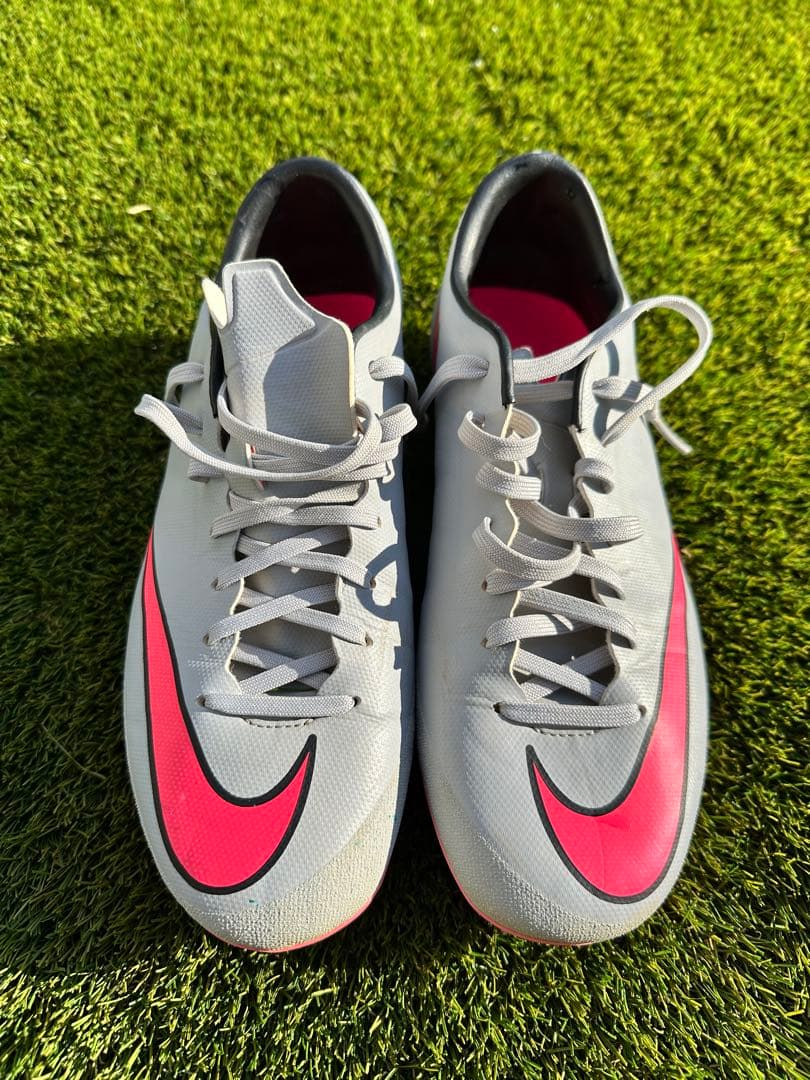 NIKE マーキュリアル ビクトリー V HG-V(グレー×ピンク)