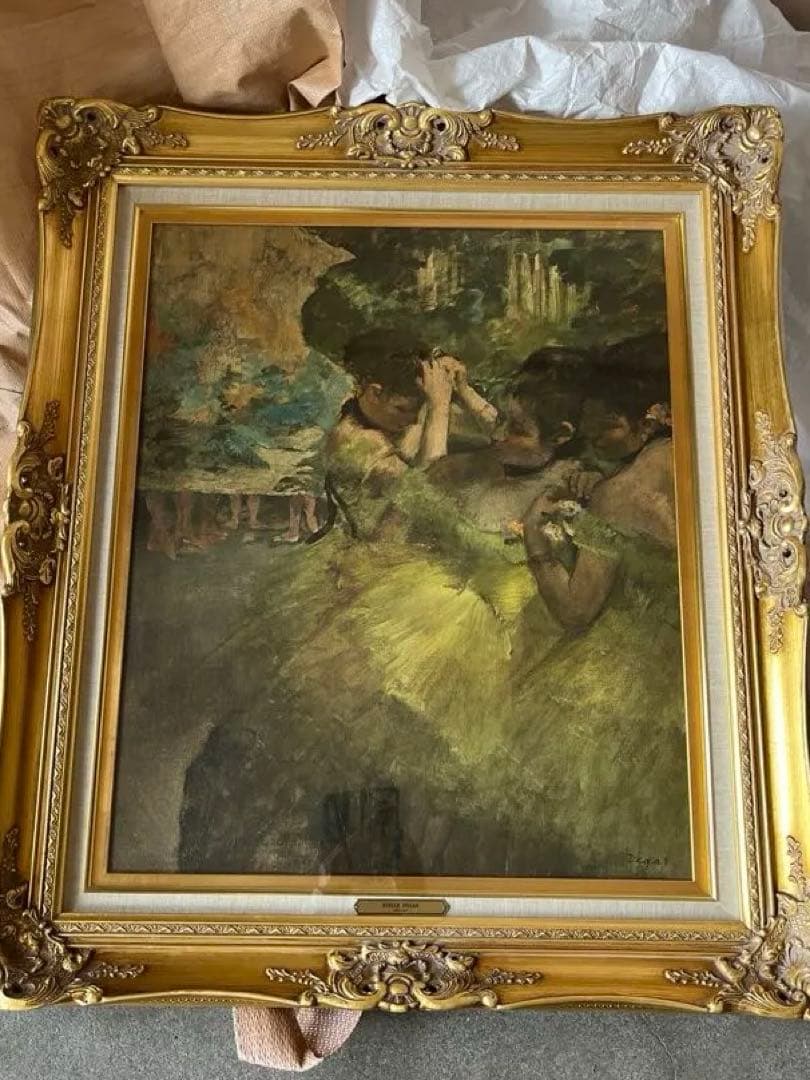 人物画 金色フレーム 署名入り