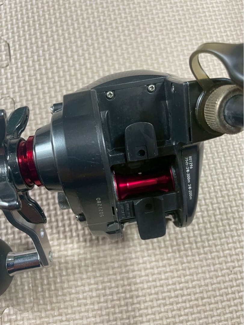 【ジャンク品】DAIWA ダイワ シーボーグ　200j 右ハンドル