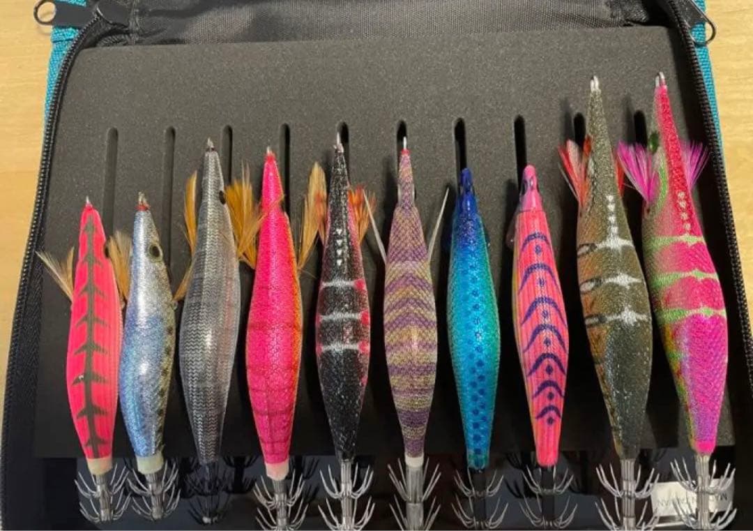 【新品未使用】ダイワ(DAIWA)エメラルダス エギケース&エギセット
