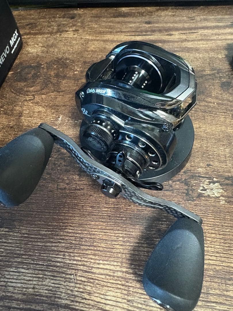 日本未販売モデル アブガルシア REVO MGX 2