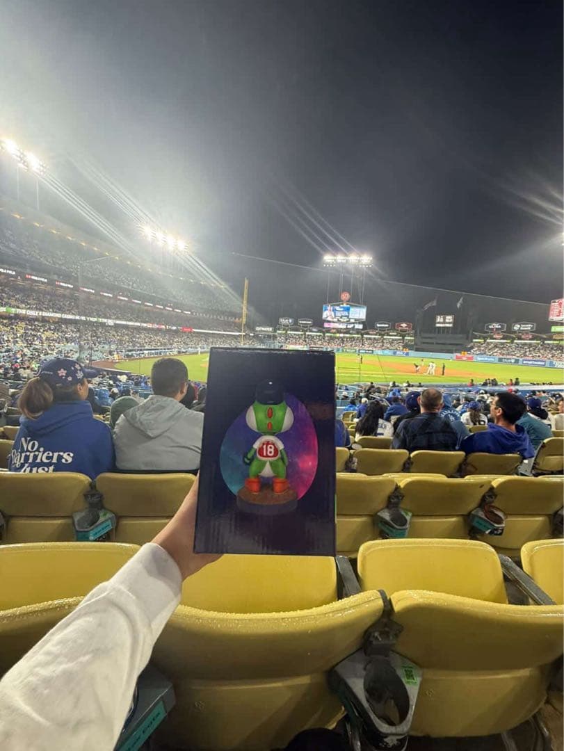 Yoshi フィギュア 18 Dodgers限定品