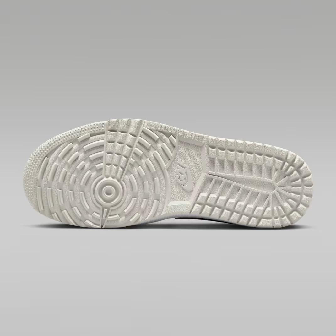 Nike エア ジョーダン 1 LOW G ホワイト 27.0cm