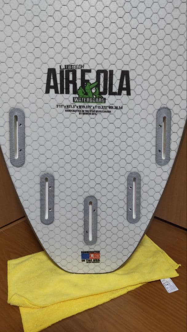 リブテック　AIR FOLA　5'11　VOL28.1　ツインスタビー　フィン付