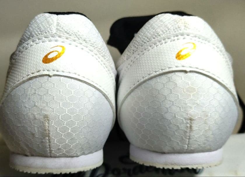 asics スパイク・シューズ ホワイト/ブラック 23.0cm