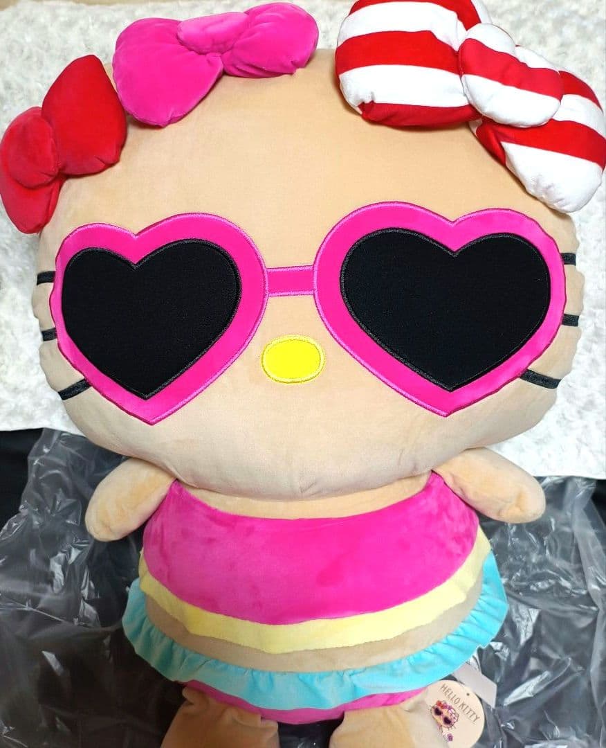 日焼けキティちゃんBIGぬいぐるみ　キティ　アベイル