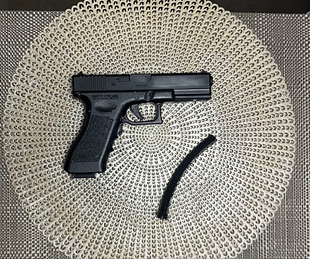 未使用　東京マルイ　カスタム品　グロックG18C Glock 強化カーボンギア