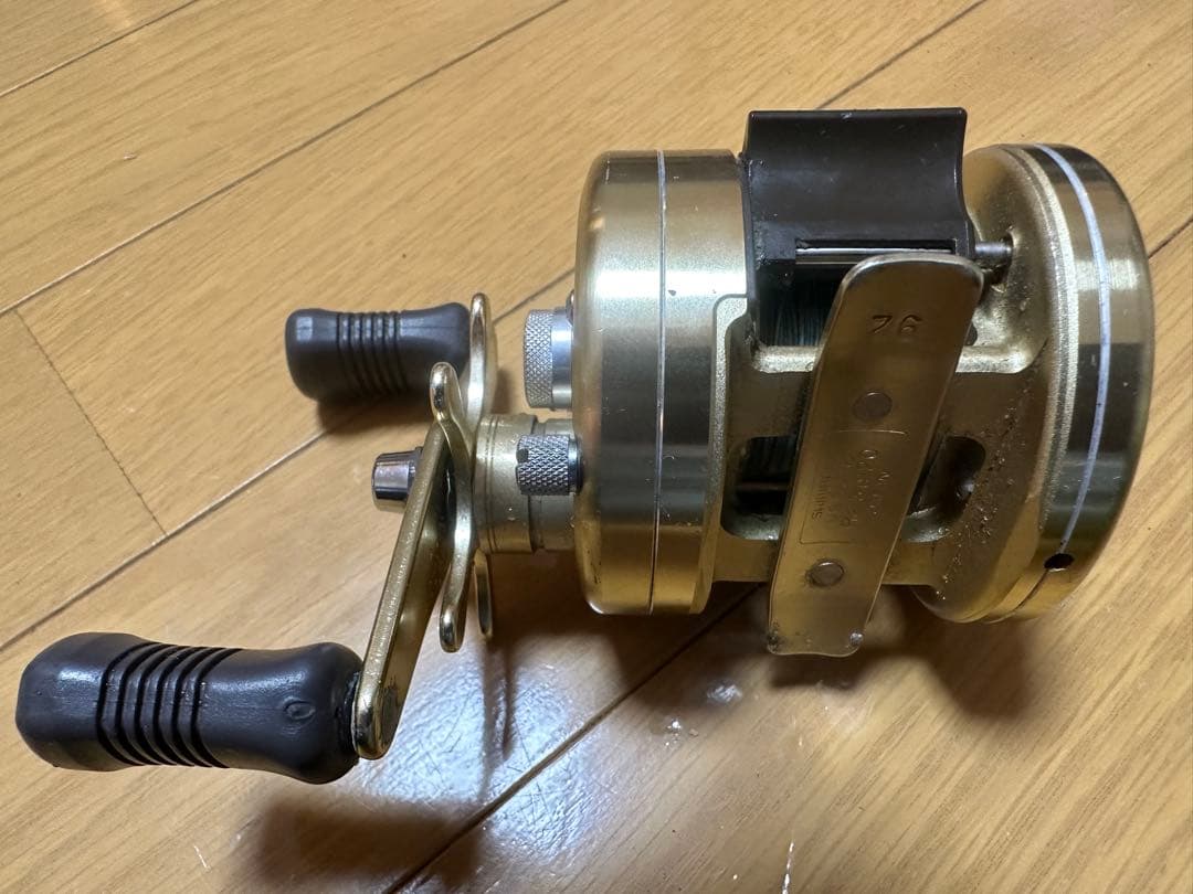 SHIMANO CALCUTTA 201XT 左ハンドル　ジャンク品