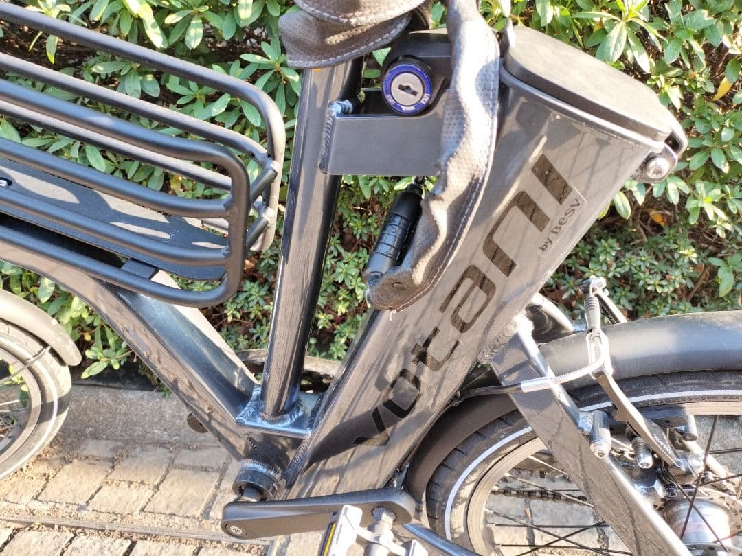 tiara　　美品！電動アシスト自転車 VOTANI H3 BESV