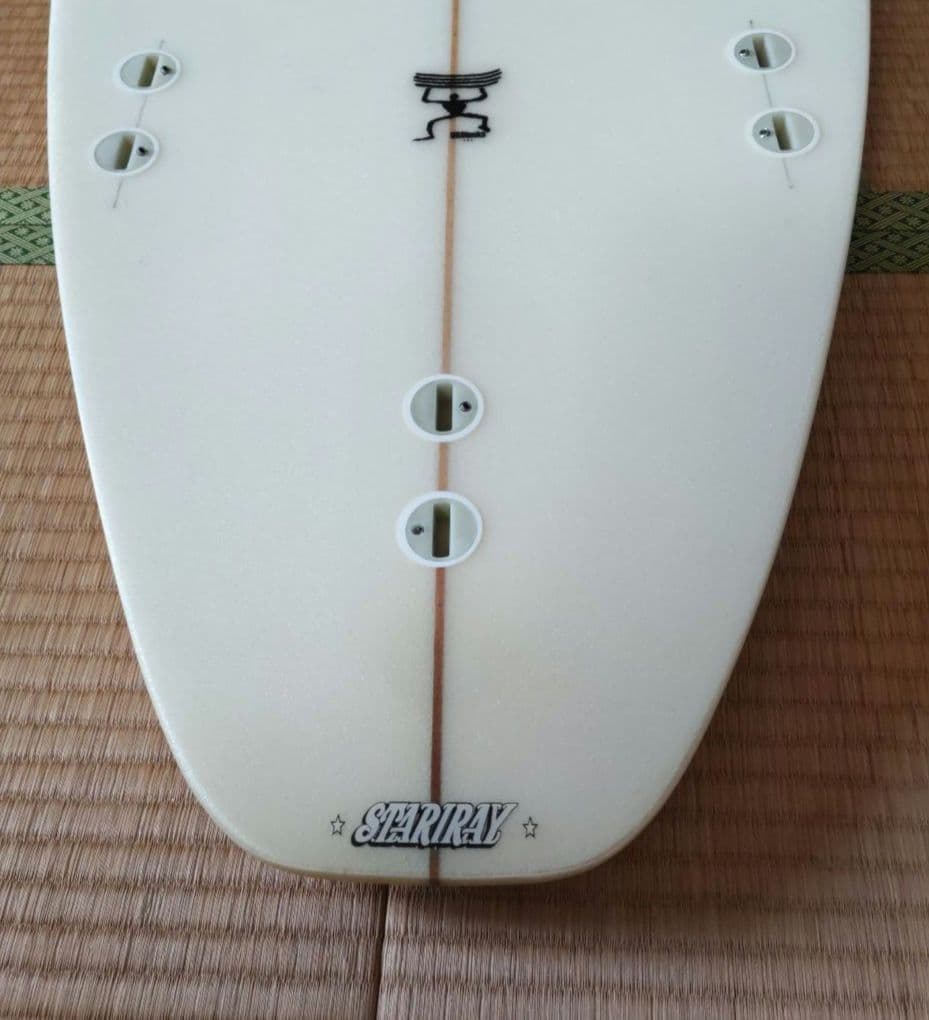 ショートボード　6.1 185cm　FCSフィン付き