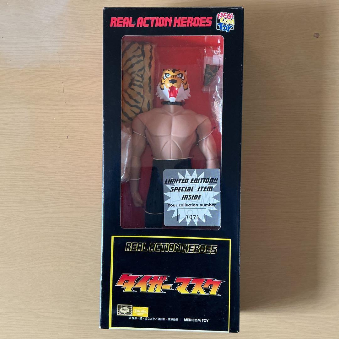 MEDICOM TOY タイガーマスク 限定版
