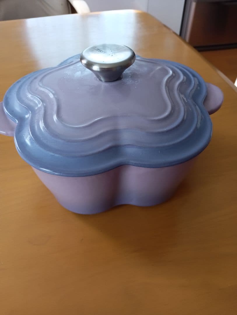 LE CREUSET 両手鍋 紫 約20cm
