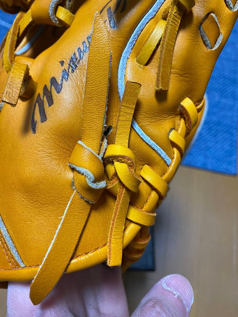 ミズノプロ　軟式　内野手用　グラブ　復刻版　荒木モデル　mマーク　直営店限定