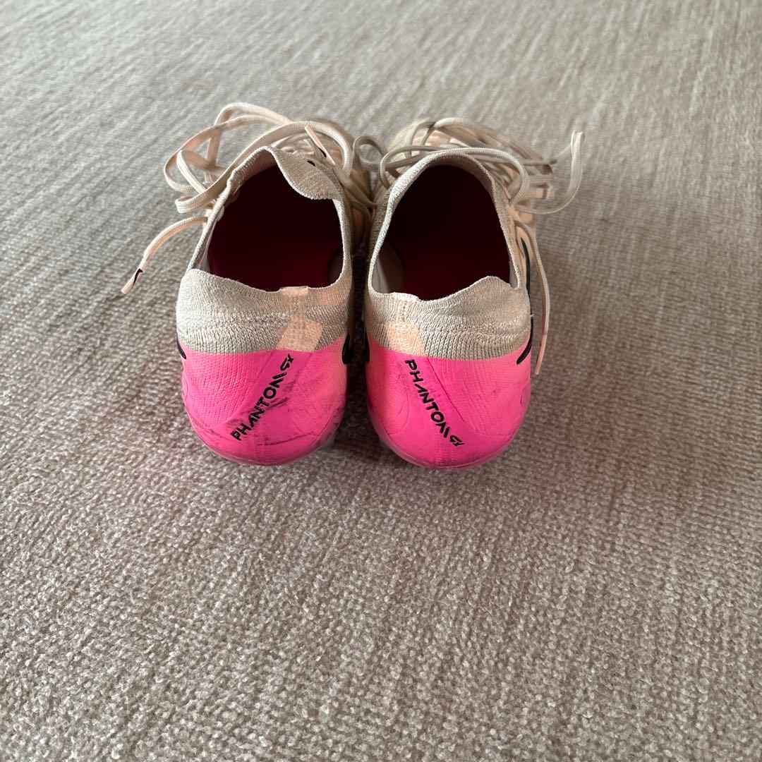 Nike Phantom サッカーシューズ ベージュ/ピンク