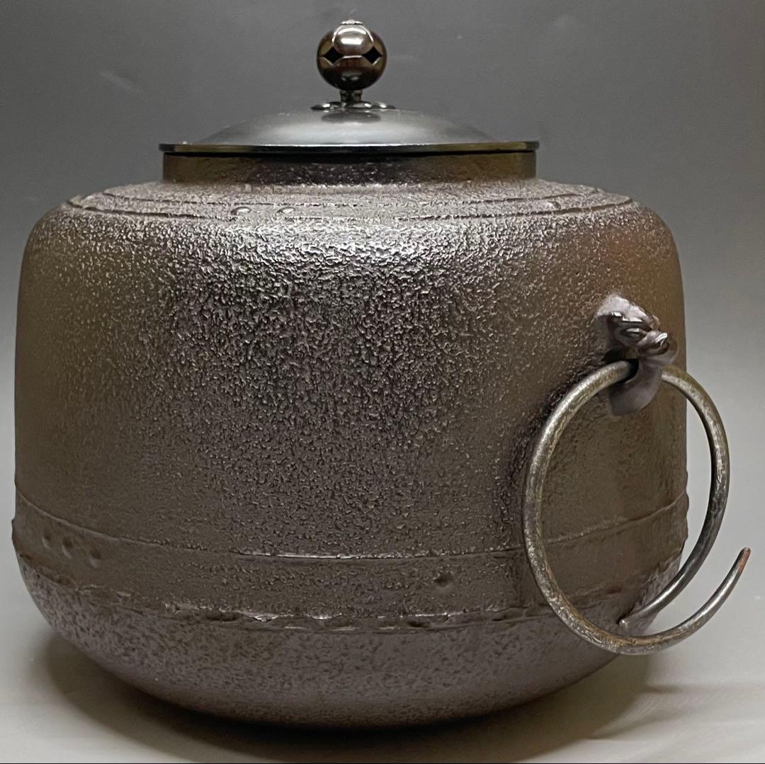 人間国宝　角谷一圭　萬代屋釜　茶釜　釜釻　四方桟共箱　i254