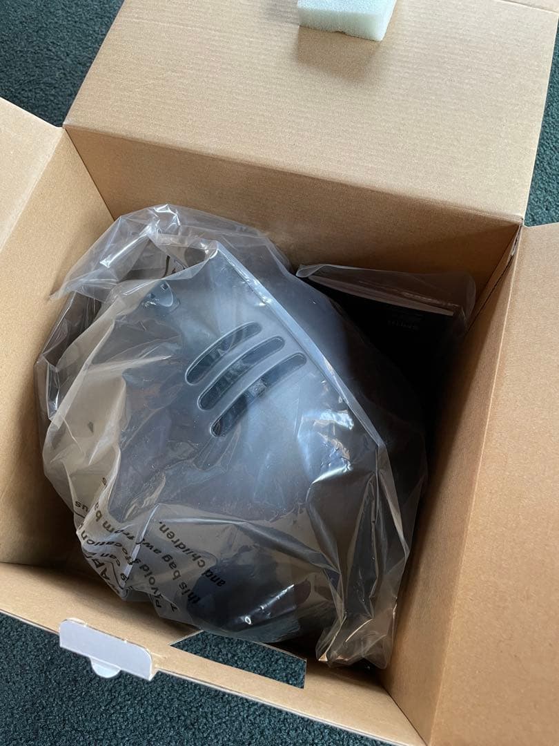 新品未使用　SMITH Allure with MIPS Lサイズ　超軽量
