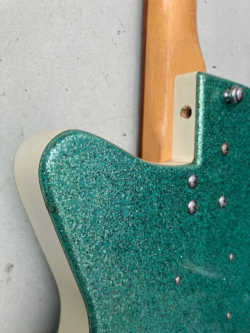 Danelectro 56-U3 スパークルグリーン