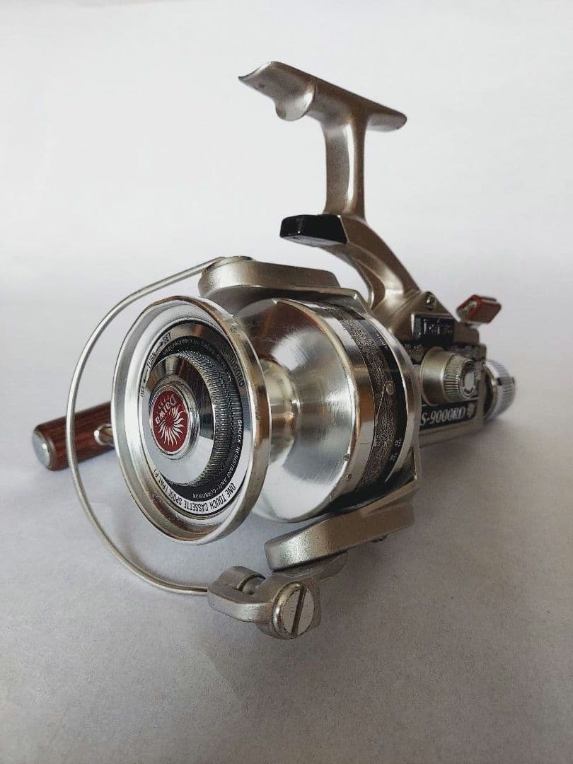 那*覇様 ダイワ Daiwa 美品ミリオンマックスSS-9000RD 大型スピニ