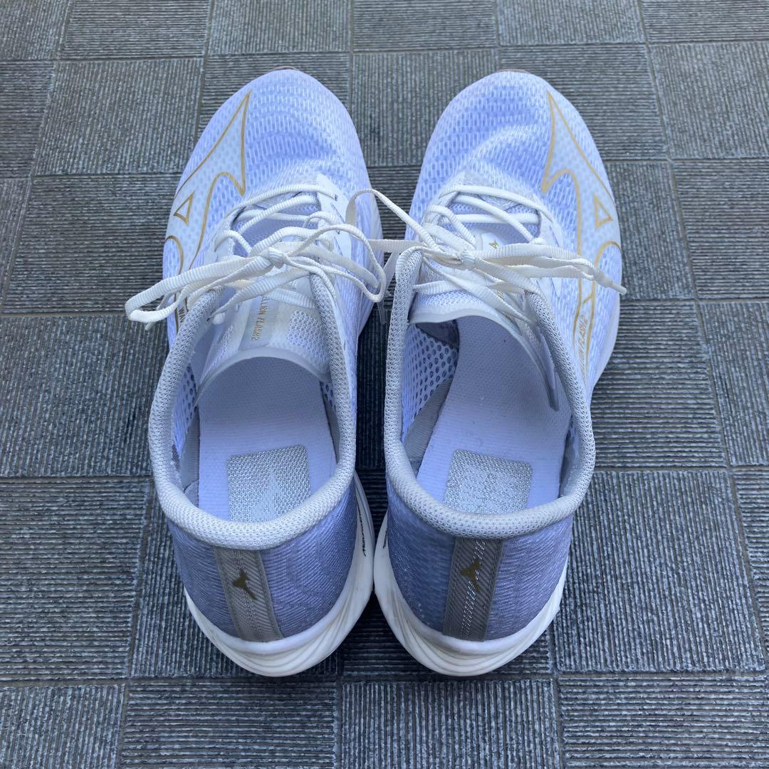 【28.5cm】Mizuno WAVE REBELLION FLASH 2 白