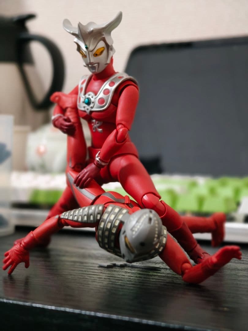 き*ち様 S.H.Figuarts ウルトラマンレオ
