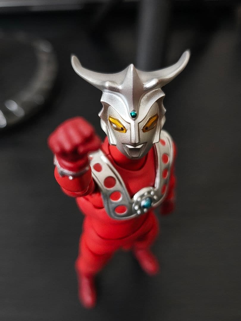 き*ち様 S.H.Figuarts ウルトラマンレオ