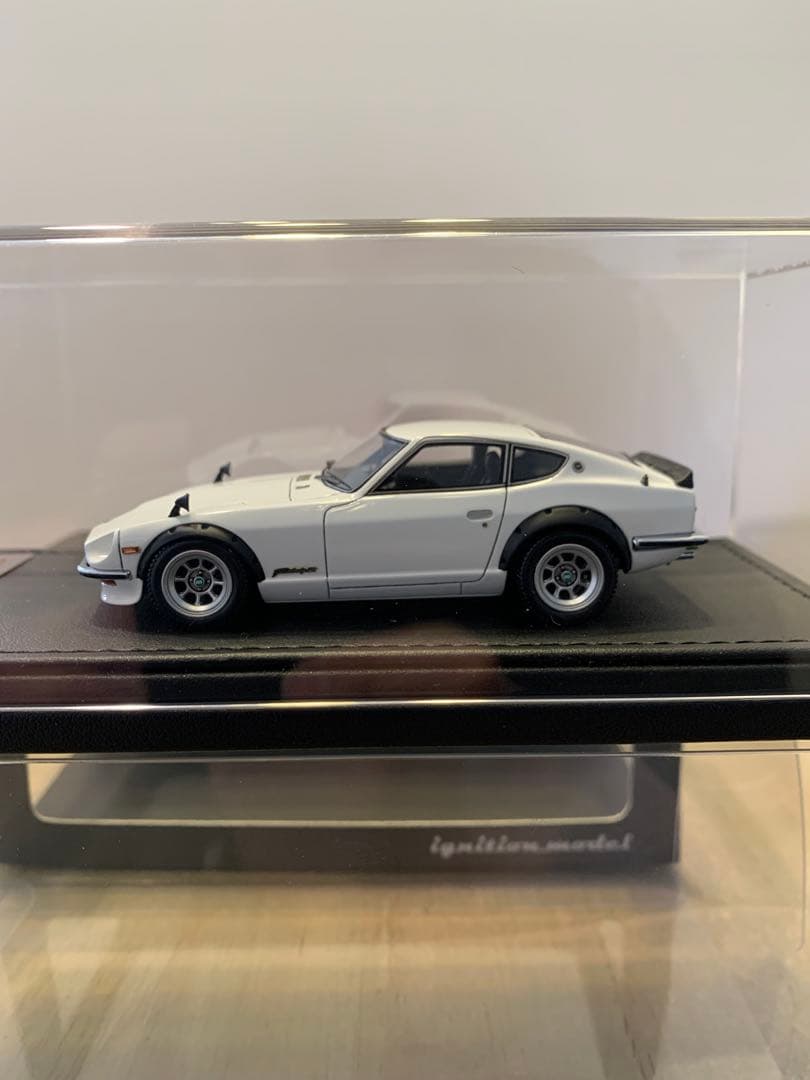 イグニッションモデル　1/43 フェアレディ　Z S30 ホワイト 0022