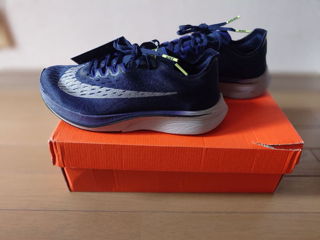 新品未使用 NIKE 初代ヴェイパーフライ4% 25.5cm