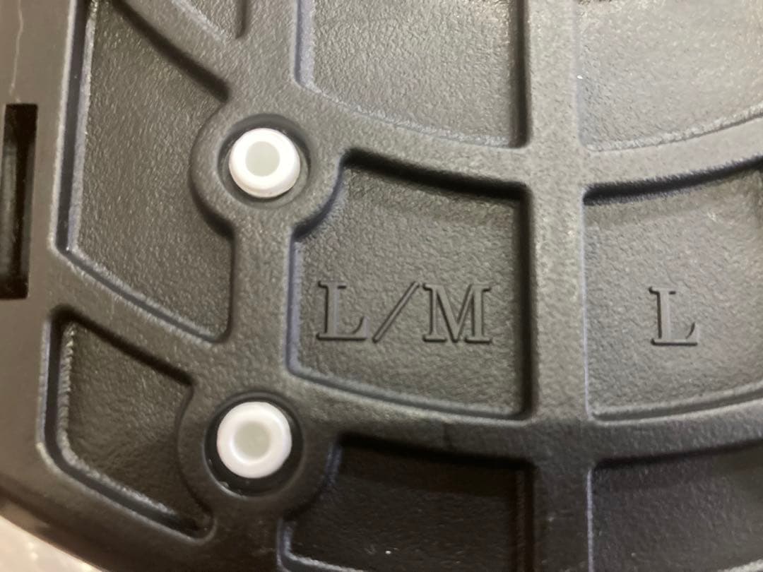 【超美品】スノーボードビィンディング　黒白　サイズM/L PRO MODEL