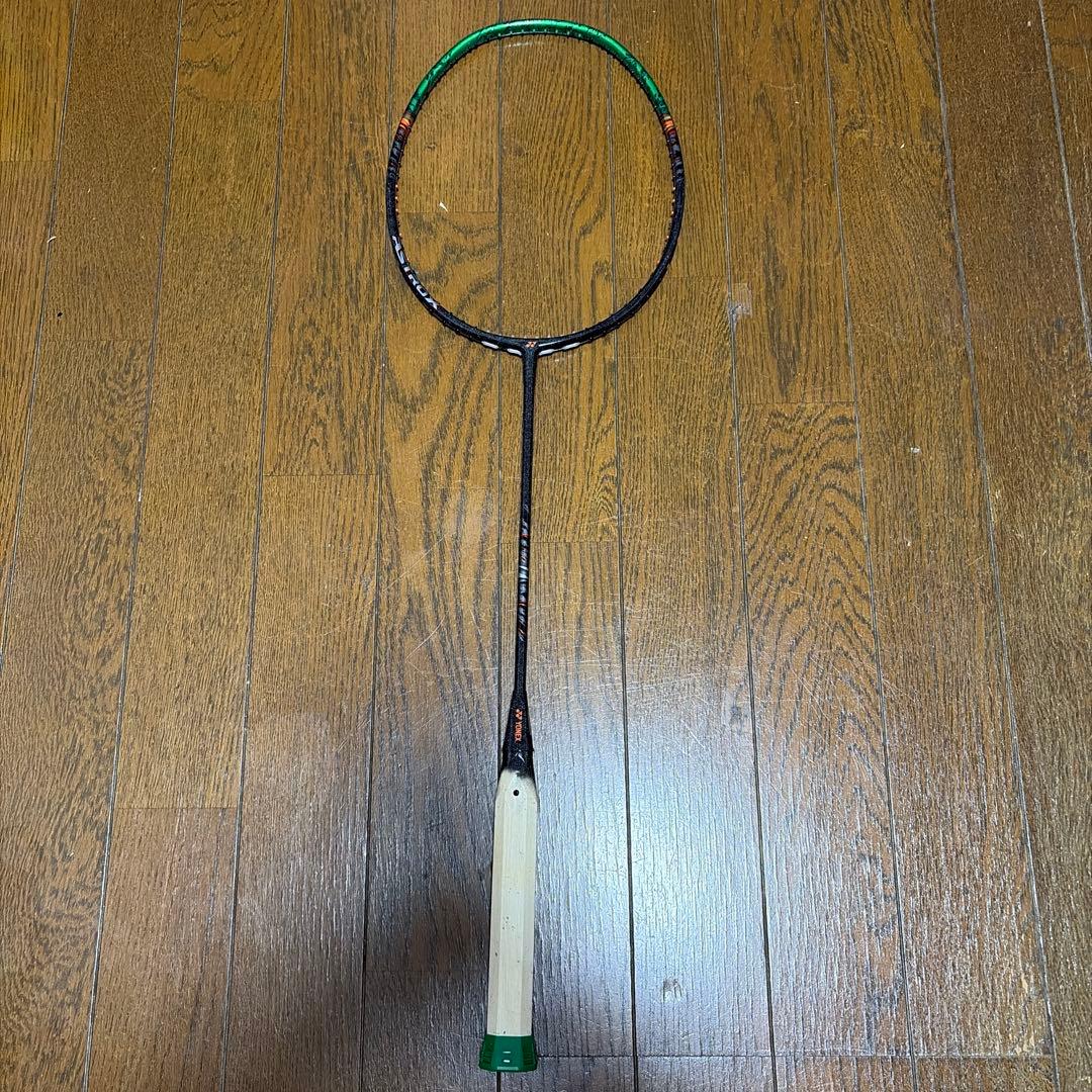 バドミントンラケットアストロクス99プロ