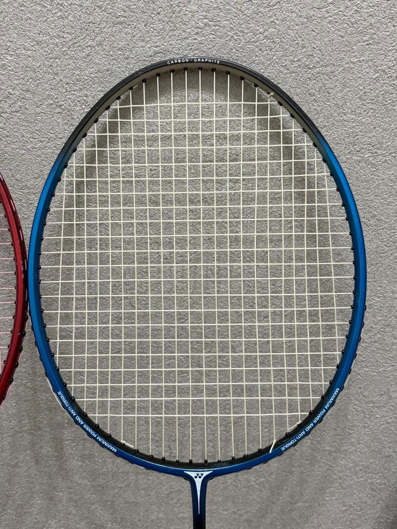 YONEX / BRIDGESTONE バドミントンラケット3本羽12個付き