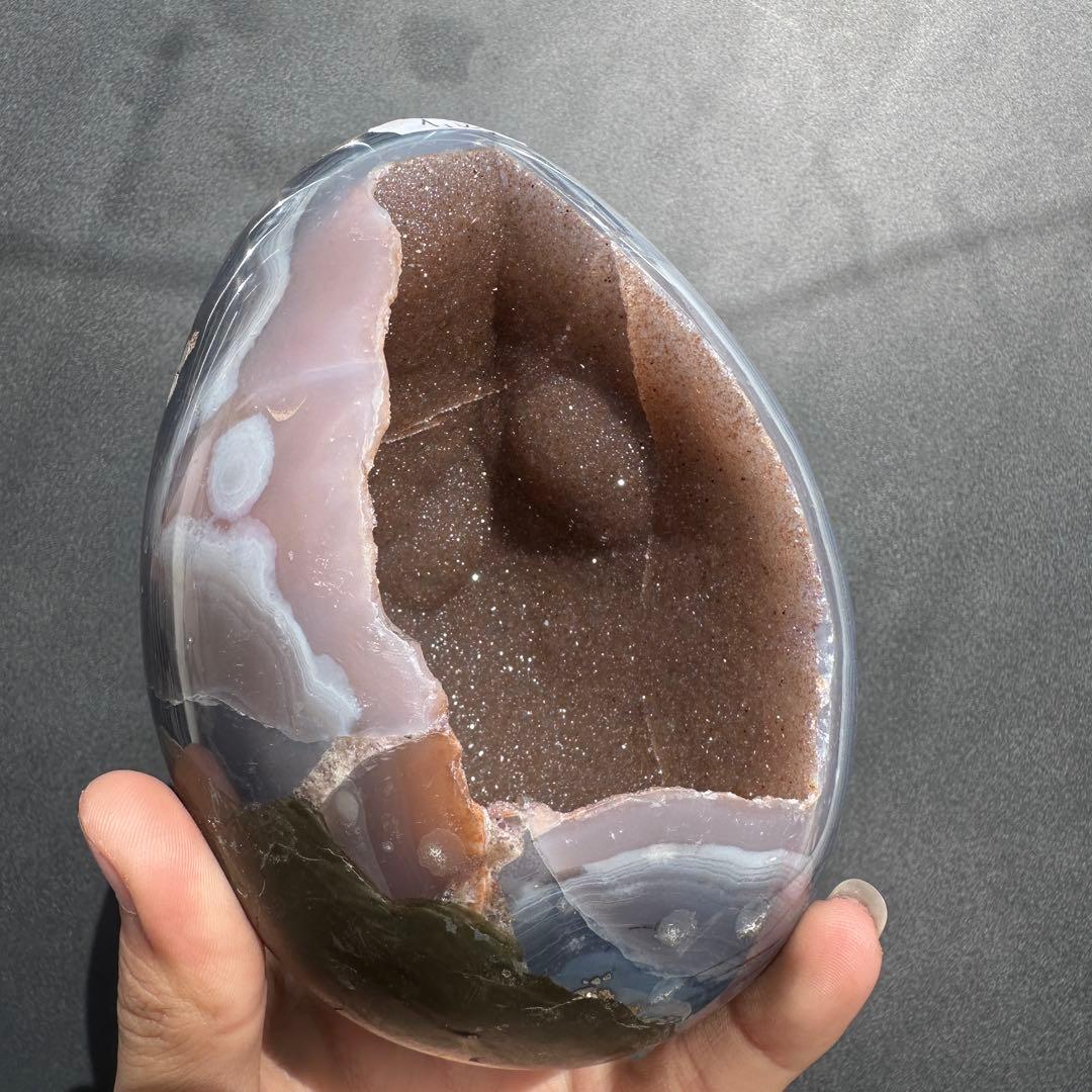 ウルグアイ産❣️天然石 瑪瑙の卵形　置物D.474