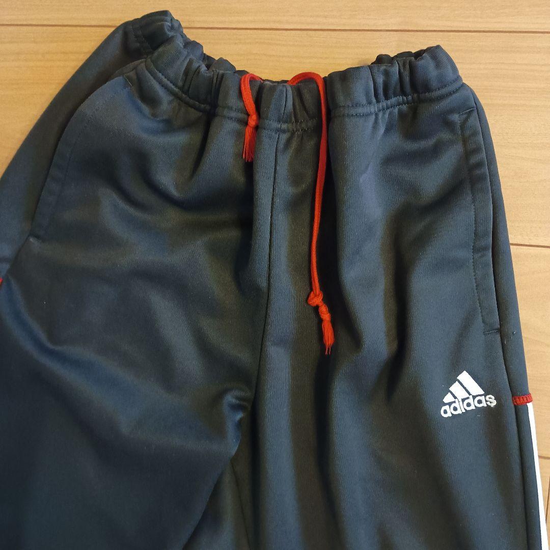 adidas ブラック ジャージセット：上O、下L