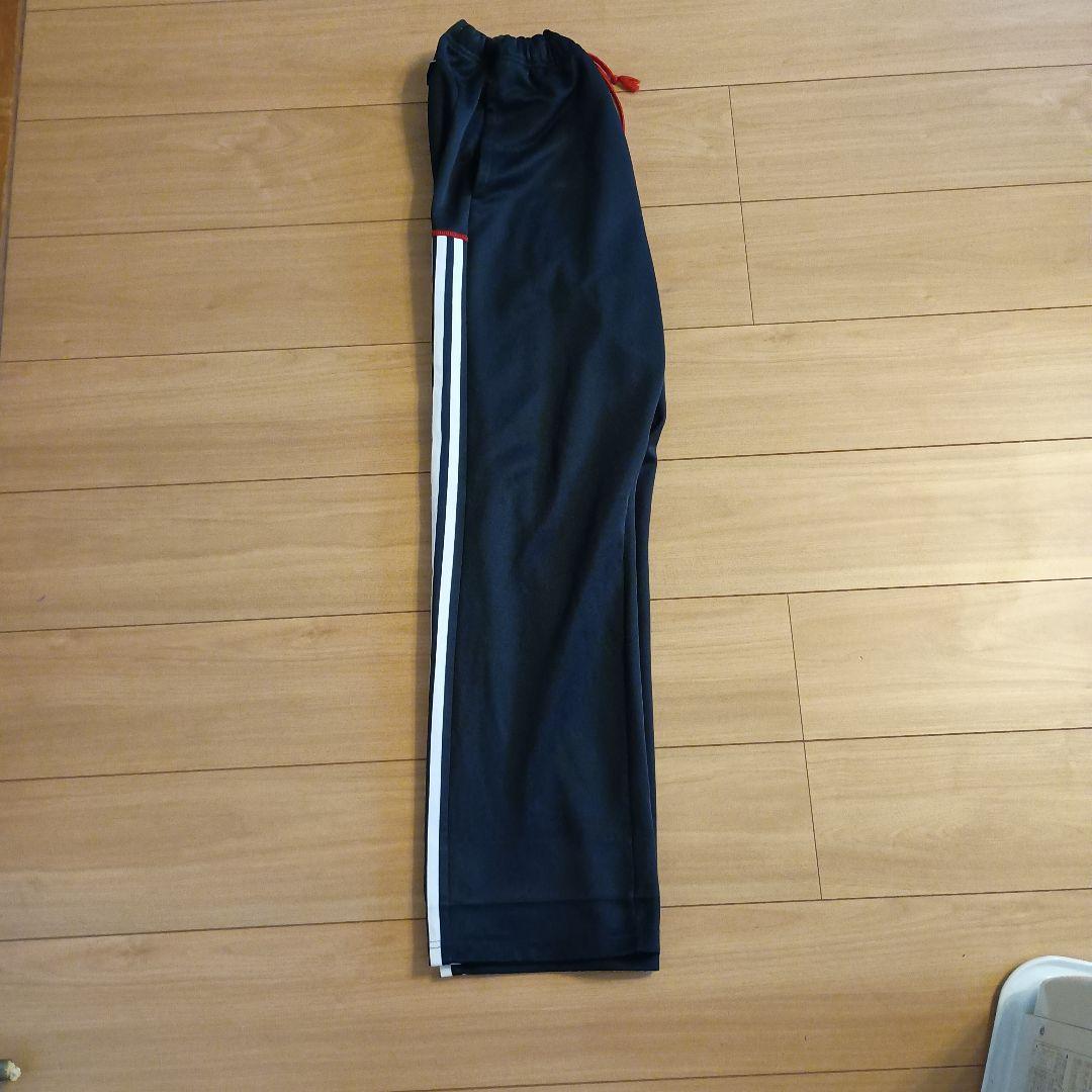 adidas ブラック ジャージセット：上O、下L