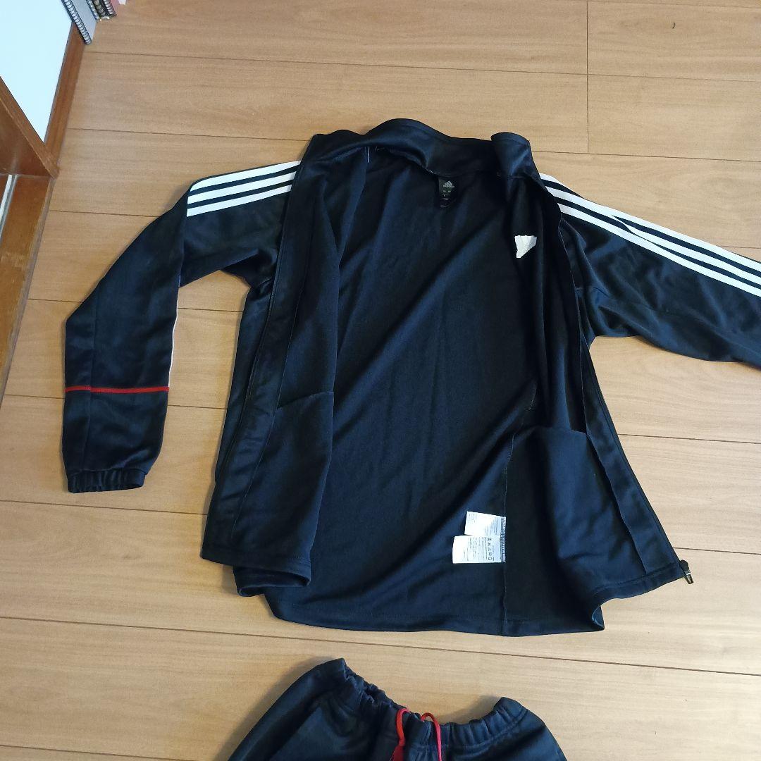 adidas ブラック ジャージセット：上O、下L
