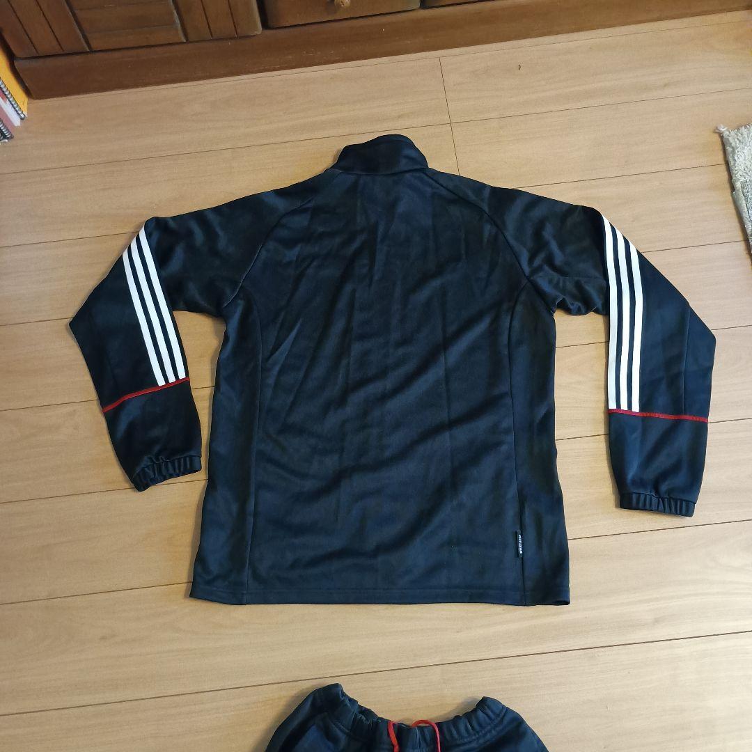 adidas ブラック ジャージセット：上O、下L