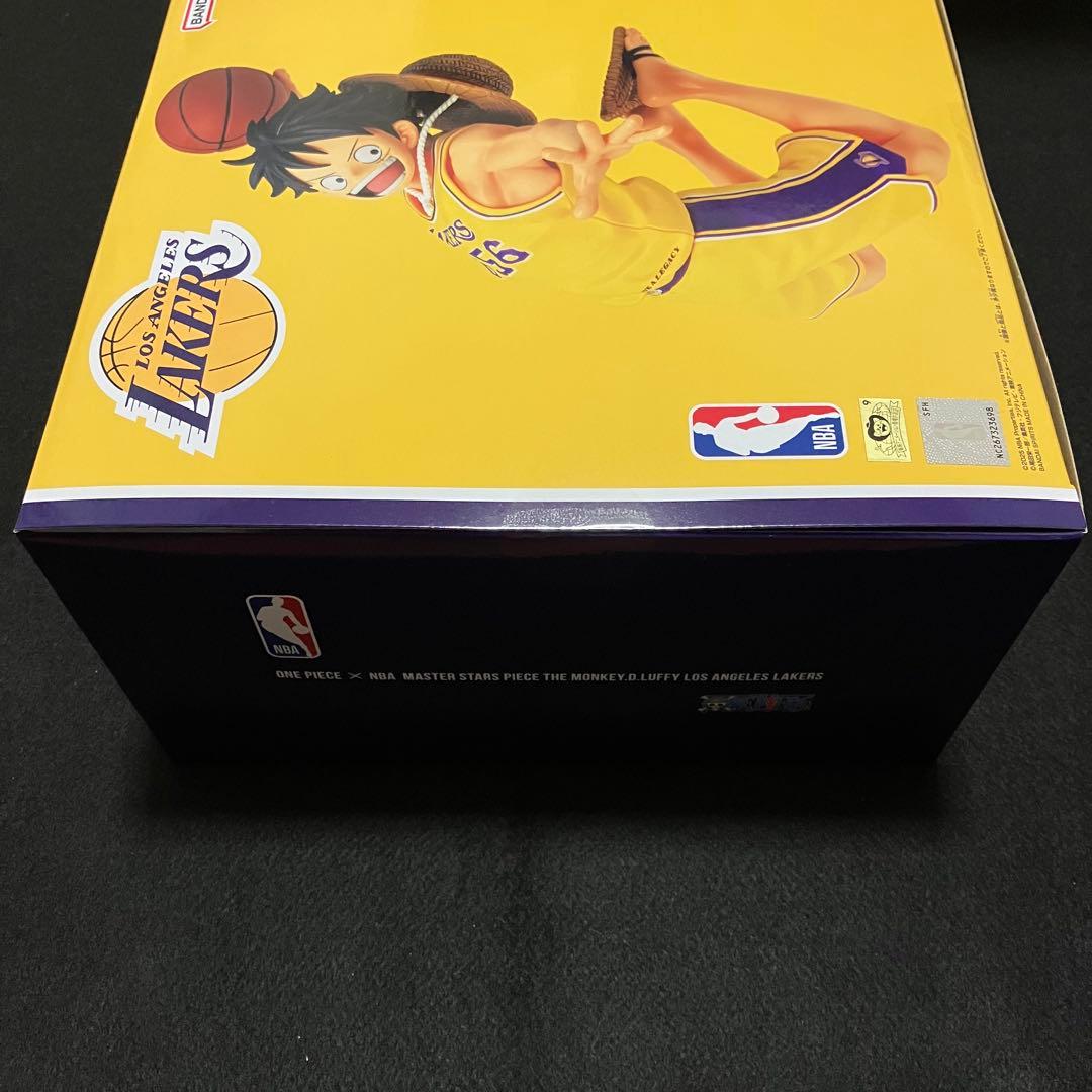 ワンピース　NBA レイカーズ　ルフィ　フィギュア