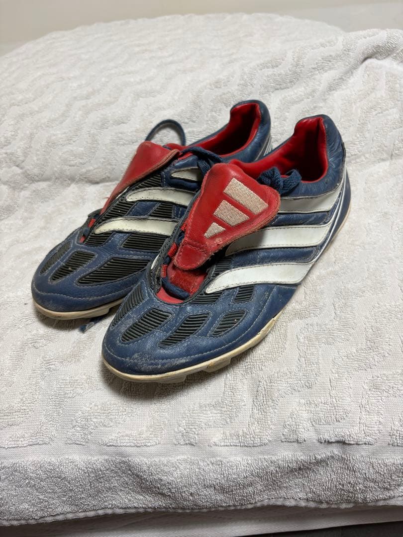 adidas サッカーシューズ ネイビー プレデター プレジション