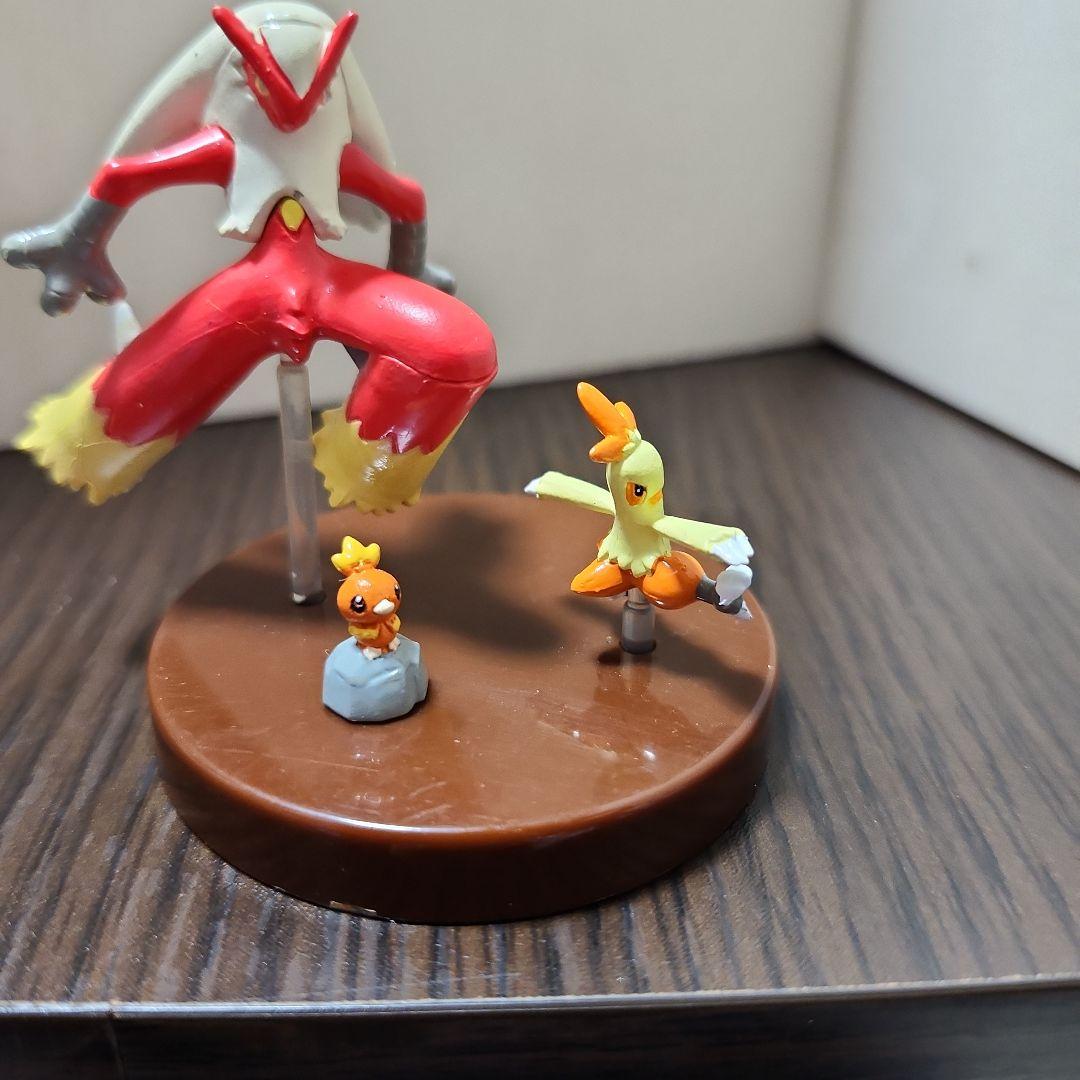 美品　立体ポケモン図鑑　アチャモ　ワカシャモ　バシャーモ
