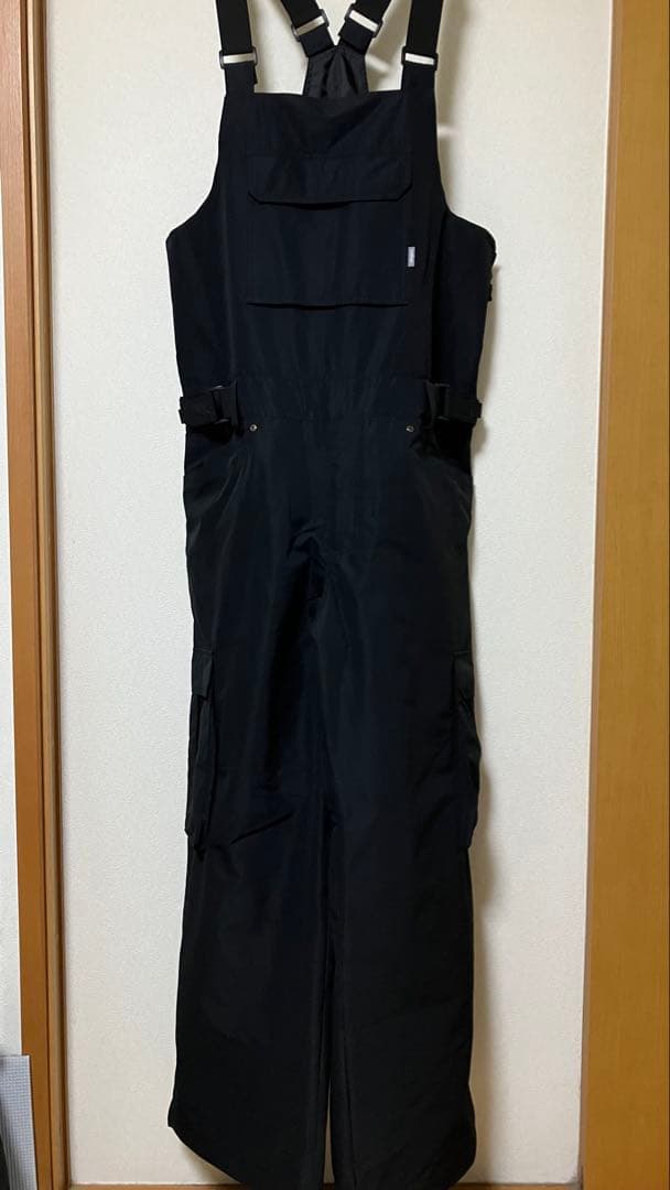 新品未使用　ネームレスエイジ　スノーボード　カーゴパンツ　ビブパンツ　XLサイズ